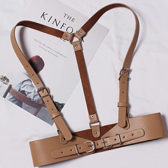 Punk Belly waist body chain black leather goth belt harness for women with strap - Picture 5 of 5